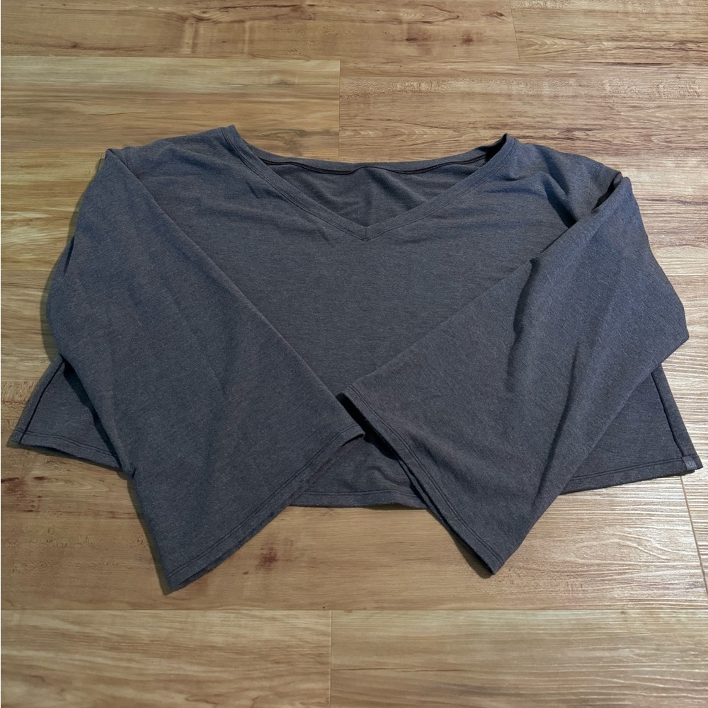 Lululemon Cropped Bell Sleeve Long Sleeve Shirt size L/XL